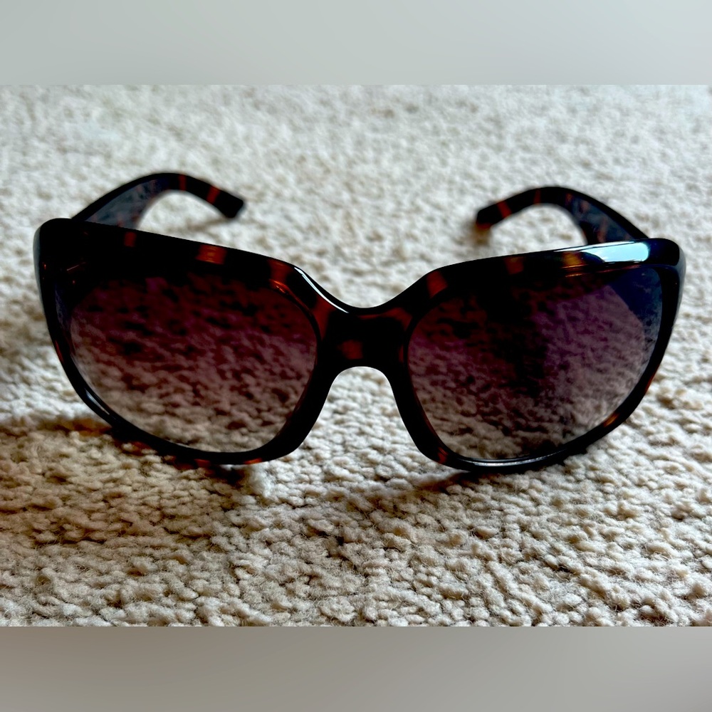 Juicy Couture Bunny Y2K Brown Tortie Sunglasses - Picture 4 of 9